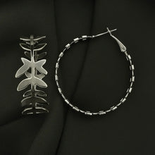 Chamakdaar Chandi Jhumkay - Silver Leaf Earrings