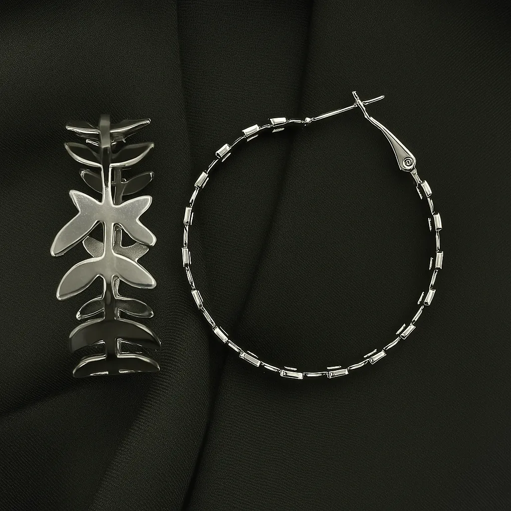 Chamakdaar Chandi Jhumkay - Silver Leaf Earrings - Image 2