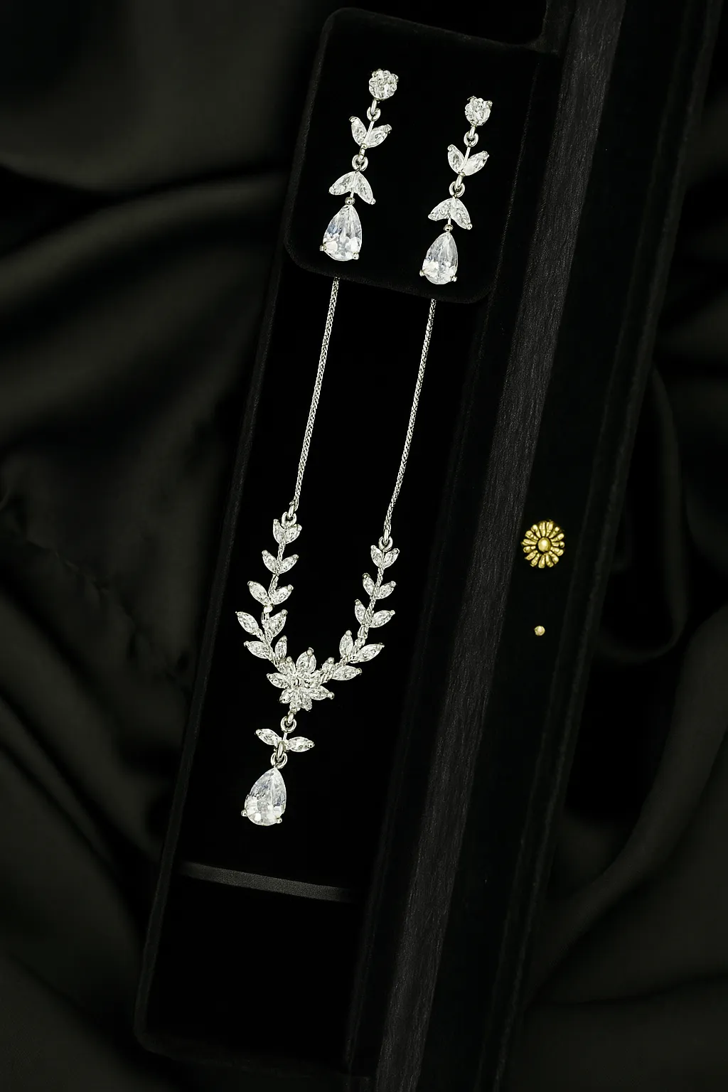 Noor-e-Gulhaar Set - Diamond Shine & Silver Leaf - Image 2