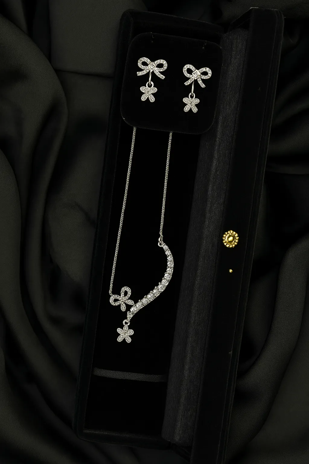 Chandni Phool Set - Crescent Silver Floral Pendant