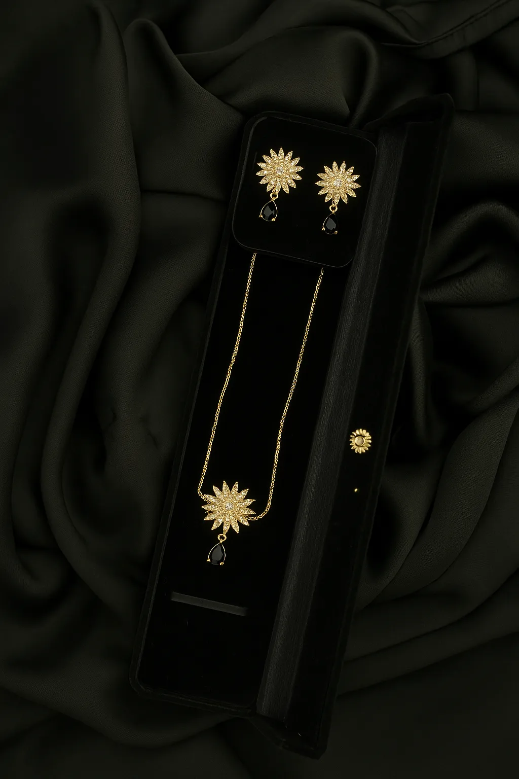 Zarqa Sitara Set - Gold Sunburst with Black Drop